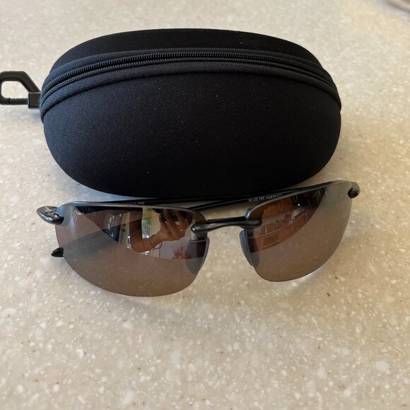 Maui Jim Sport Ho’okipa Polarized Black Sunglasses - Picture 1 of 7